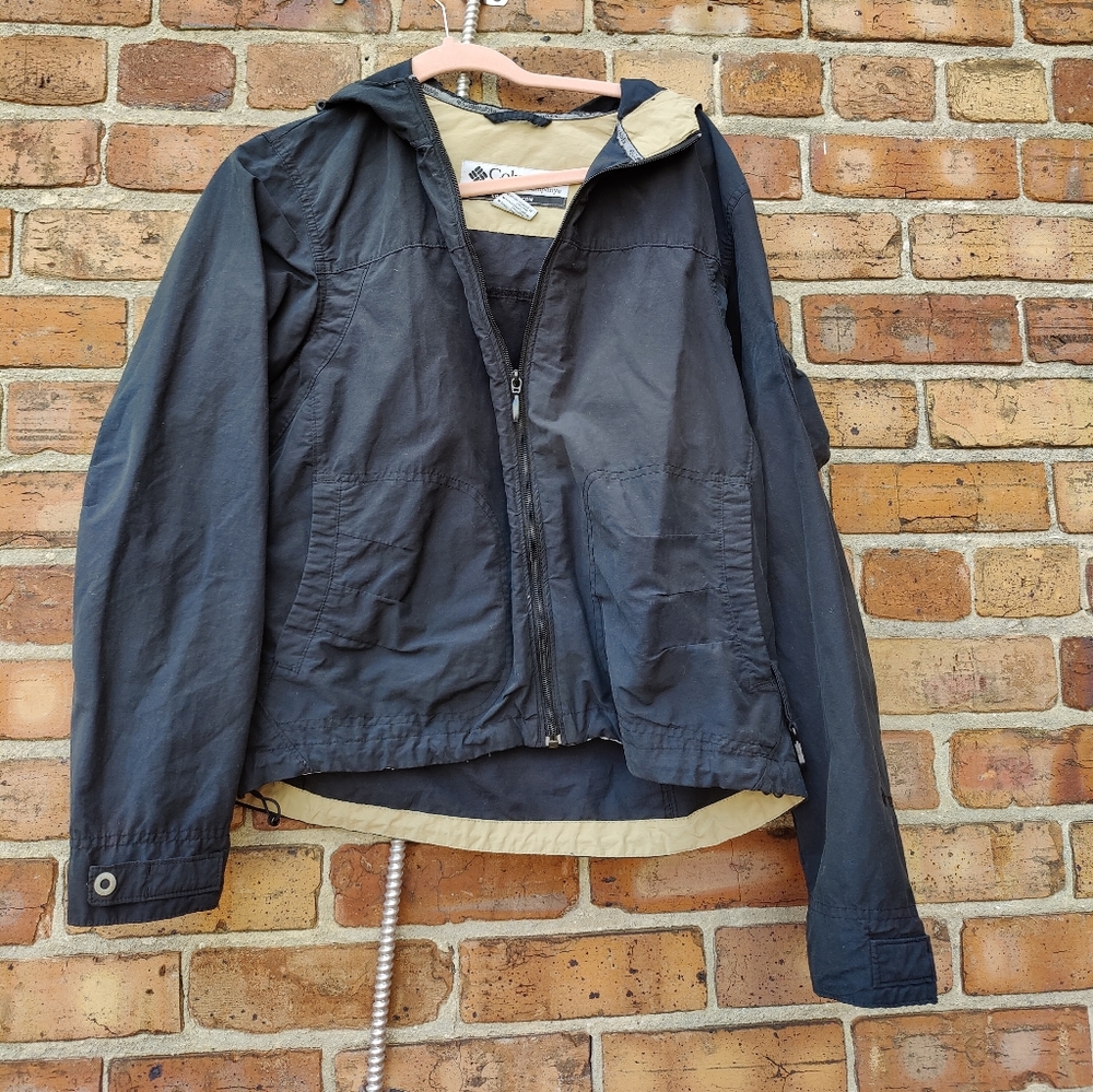 Columbia windbreaker